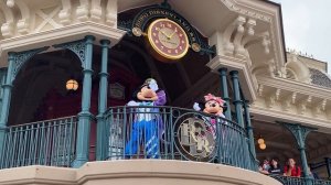 Mickey and Minnie Mouse Dancing Disneyland Paris Euro Disney 30th Anniversary