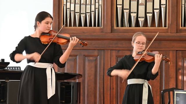 Вивальди. Концерт для двух скрипок ля минор, 1 часть смотреть онлайн