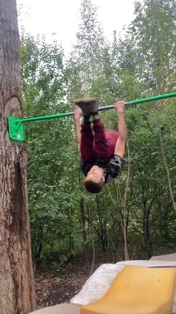 Что-то новые 😏 #воркаут #сальто смотреть онлайн