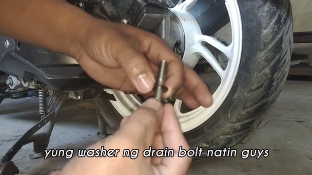 HOW TO CHANGE GEAR OIL HONDA CLICK GAME CHANGER смотреть онлайн