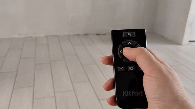 Робот-полотер Kitfort КТ-5135 против белорусского керамогранита Calypso