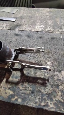 Ремонт детали от выхлопной системы грузовика #газосварка #automobile #ремонт #welding #сварка #diy