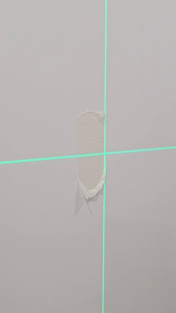 Hibiru T-Basic проверка калибровки по горизонтали. Толщина лазерного луча смотреть онлайн