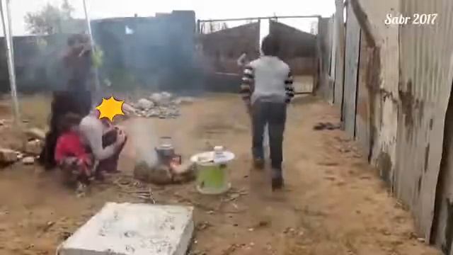 одна рубашка на двоих братьев очень трогательно смотреть онлайн