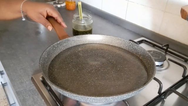 HOW TO DOUBLE HAIRGROWTH WITH MORINGA & STOP HAIR LOSS & DRYNESS / 2 WAYS TO USE MORINGA POWDER