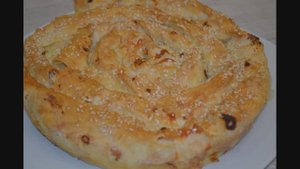 Простой и быстрый пирог из лаваша с сыром. Вкуснятина из банального лаваша!