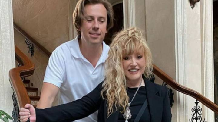 Тела Пугачевой и Галкина признаны мертвыми Жуткие следы разложения обнаружены также в их замке смотреть онлайн