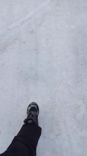 взрываем петарды.