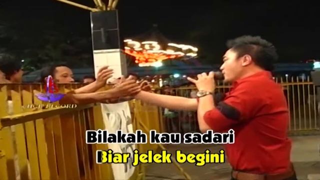 Candra Jamil - Bekas Pacar (Official Music Video) смотреть онлайн