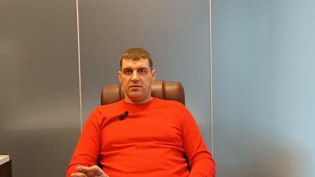 Геммолог Константин из Латвии: Какие бывают гранаты. #гранат #драгоценныекамни #натуральныйкамень