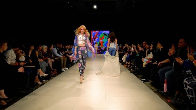 Michele Taras Art Apparel showing at Fashion Art Toronto 2019 смотреть онлайн