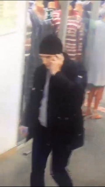 Кража из куртки в кафе в Бердске смотреть онлайн