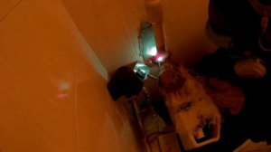 Процесс сварки с экшен камеры , сорвало кран -затопило несколько этажей