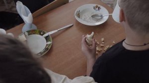 "Мы любим друг друга и весь наш мир"