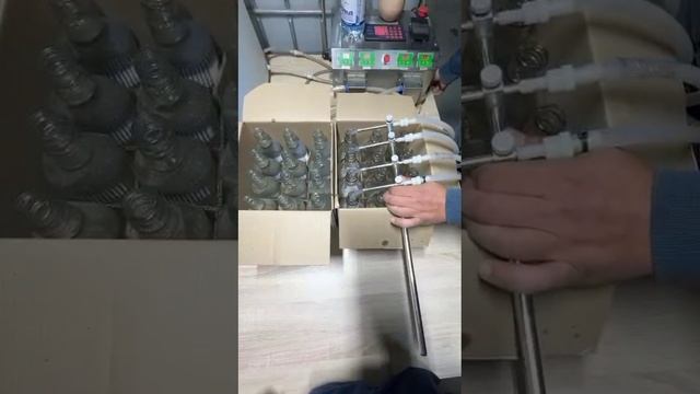 розлив жидкостей в бутылки от фирмы Doersup