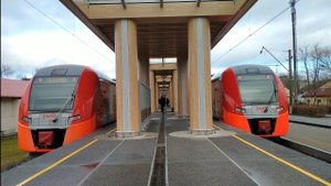 Встреча двух электропоездов «Ласточка» на станции "Зеленоградск-Новый"