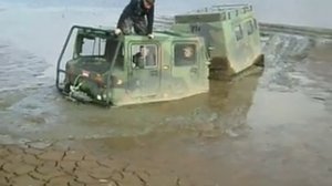 Hagglund BV-206 Покатушки на лосе сели