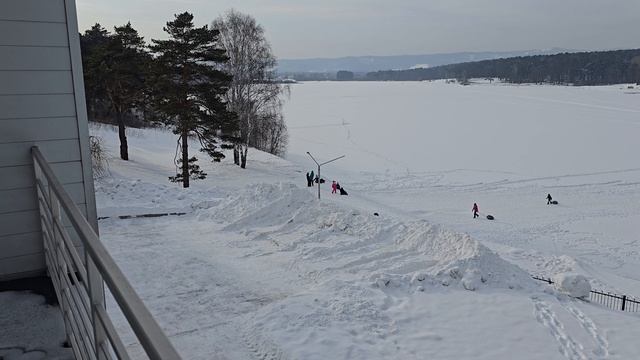 вид из номера на Зенковский парк, пруд, катание на бублике, плюшке, санаторий Шахёр