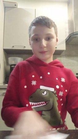 Ем популярную еду из Франции