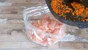 Рис с мясом в пакете в духовке !