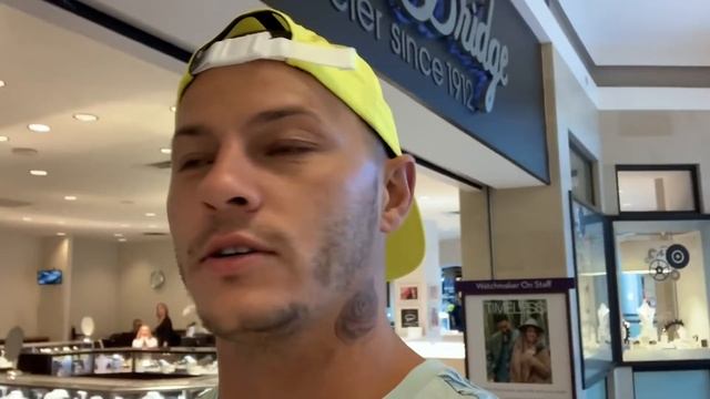 Spying on my Girlfriend смотреть онлайн