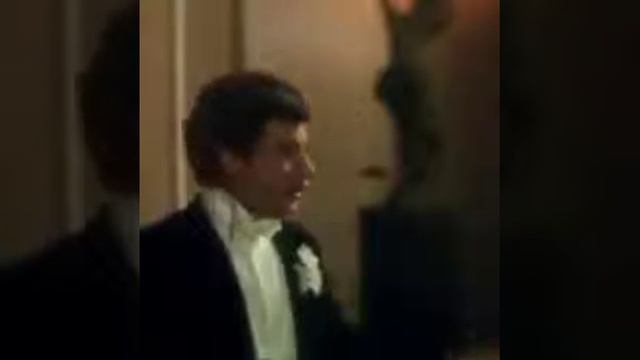 Надо что-то делать - надо выпить. смотреть онлайн