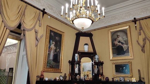 Александровский дворец в пригороде Санкт-Петербурга