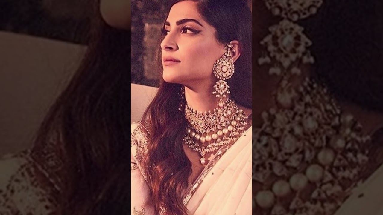 Сонам Капур приглашена на коронацию английского короля Карла III смотреть онлайн