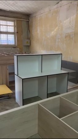 Стеклянные витрины для магазина