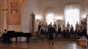 Русская народная песня в обработке Л. Жуковой «Я на камушке сижу»