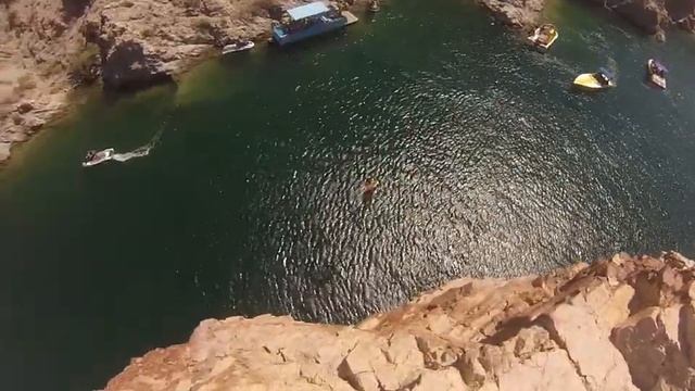 Cliff Jumping from atop Cats Eye in Gasoline Alley at Lake Mohave - GoPro HERO смотреть онлайн