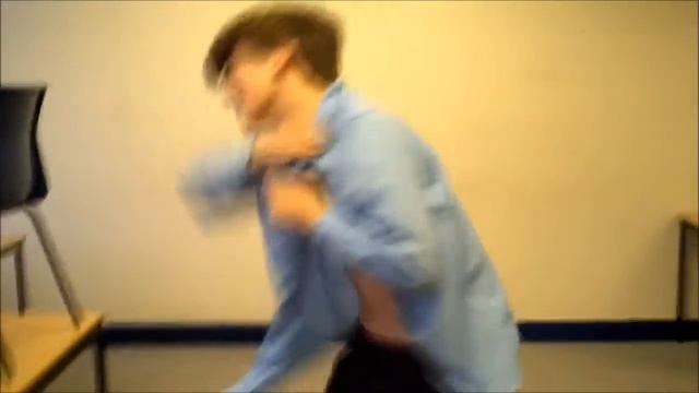 What What Strip in School смотреть онлайн