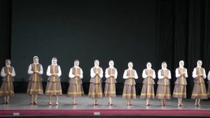 VI КОНКУРС: " ВВЕРХ ТОРМАШКАМИ " . АНСАМБЛЬ НАРОДНОГО ТАНЦА " СКАЗ " . ТАНЕЦ: " БЕРЕГИНЯ " .