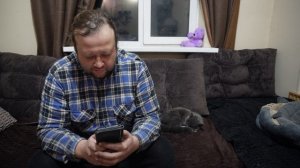 Впустил замерзающего на улице в снегу кота в домичек Рассказываю как пришел к людям