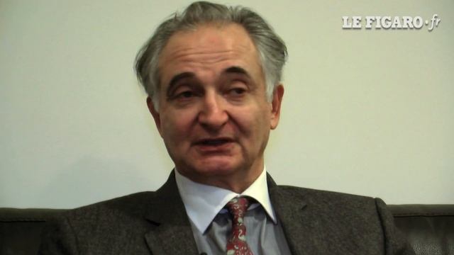 Attali sur les récents scandales dans la microfinance en Inde - Le Figaro смотреть онлайн