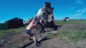 Как построить свой дом участок,разметка,траншея,фундамент. Строительство дома своими руками.