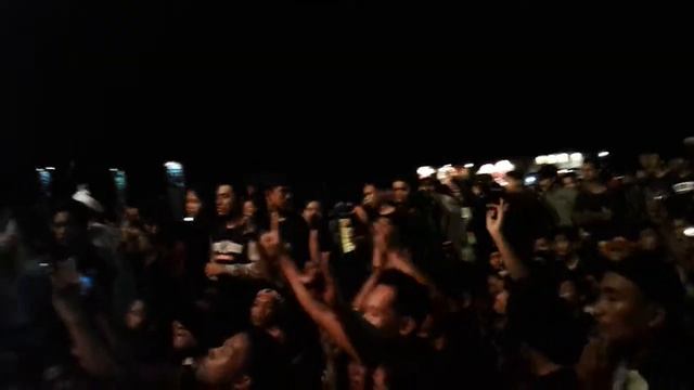 Superman Is Dead - Lady Rose @Lap. Ex Batalyon Cilacap 8 Mei 2017 смотреть онлайн