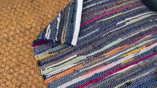 There is a mole under my tent ! SD 480p смотреть онлайн