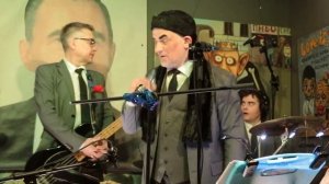 Громыка. концерт в галерее Свиное Рыло