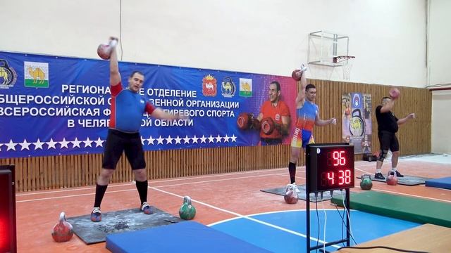Денисов Иван Рывок гири 32 кг. Уральская метелица 2025