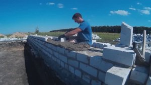 Цоколь фундамента из кирпича. Кирпичная кладка цоколя. (фундамент) Как построить дом своими руками.