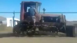 Трактор заводится с толкача
