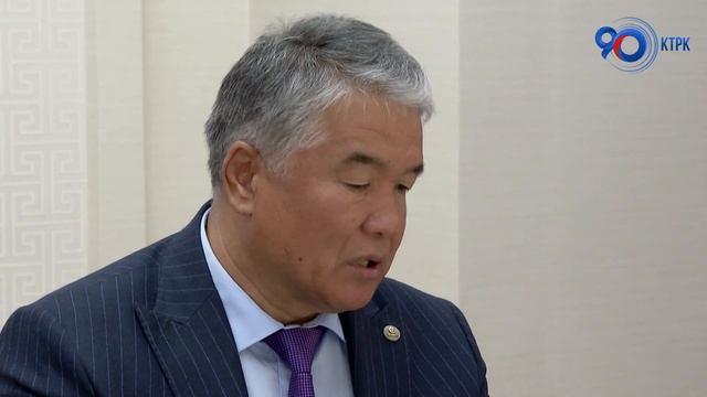 Садыр Жапаров ТҮРКСОЙдун Башкы катчысы Султан Раевди кабыл алды
