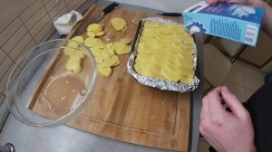 Филе Щуки запеченное с картофелем на луковой подушке