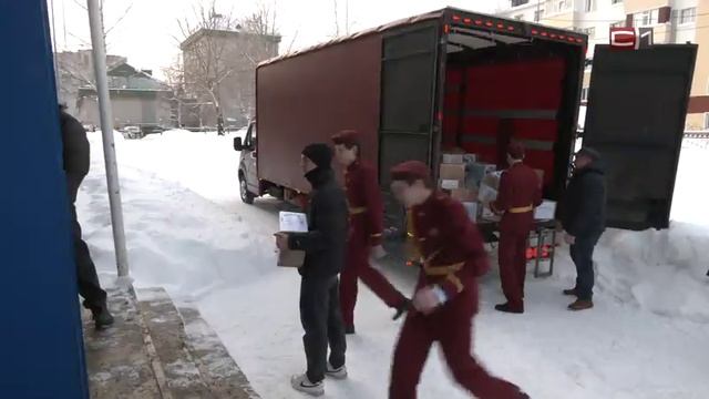 Сургутские школьники собрали для бойцов на СВО сладкие подарки к 23 февраля