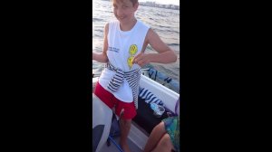 День рождения на рыбалке в море\
