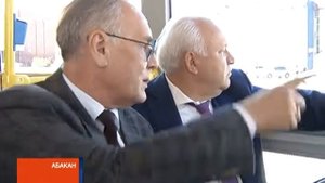 Глава Хакасии и мэр Абакана прокатились на первом электробусе