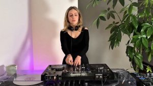 Karla Blum - BLUM FM 32