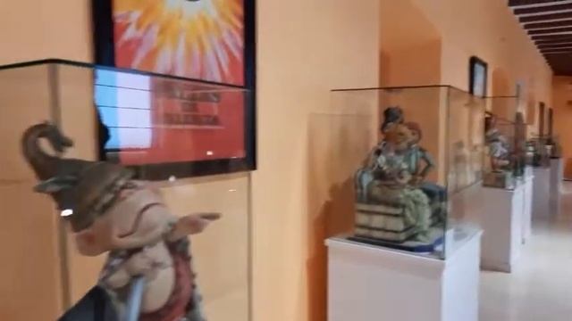 Museo Fallero de Valencia! смотреть онлайн