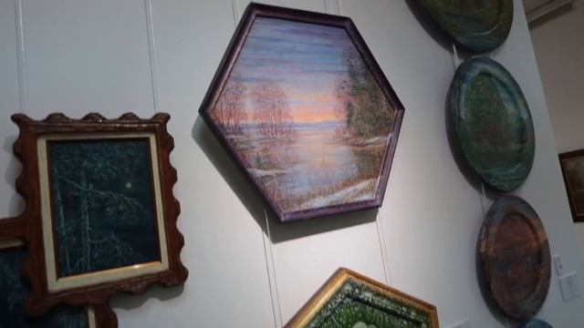 Художник Бехтин на выставке Полтавского, Балашиха 2023